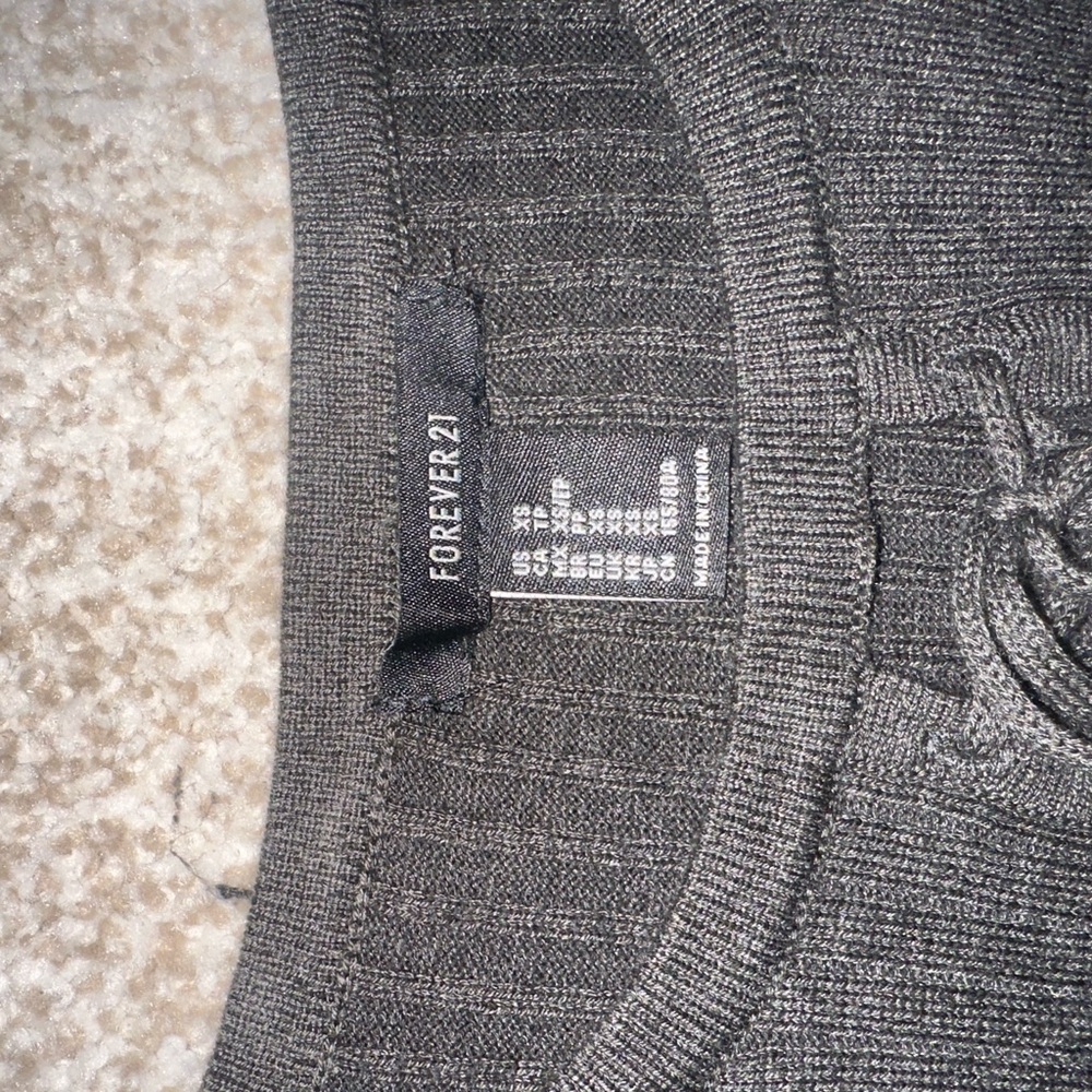 Gray Ribbed Dress - lace down - Picture 3 of 4